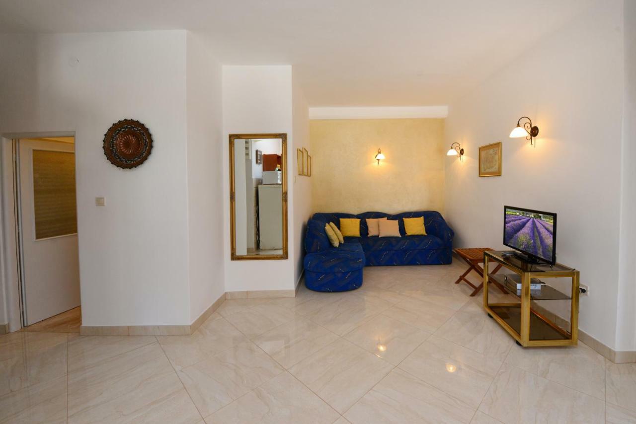Apartments Nela Poreč Extérieur photo